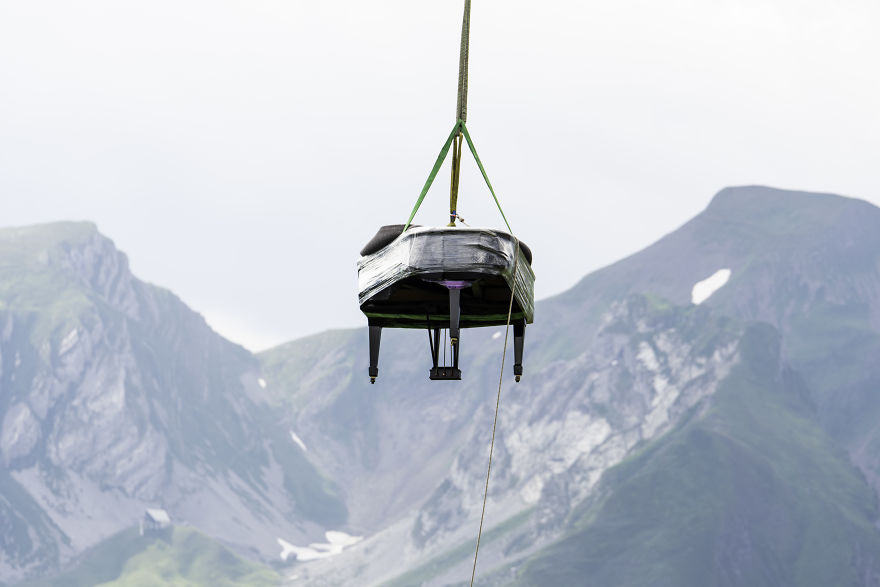 Two Guys Flew A Grand Piano Up A Swiss Mountain And Filmed An Awesome Music Video Two Guys Flew A Grand Piano Up A Swiss Mountain And Filmed An Awesome Music Video