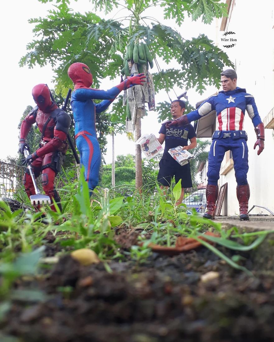 With Just One Smartphone, Man Makes Incredible Pictures Of Him With Toy Superheroes Using Perspective