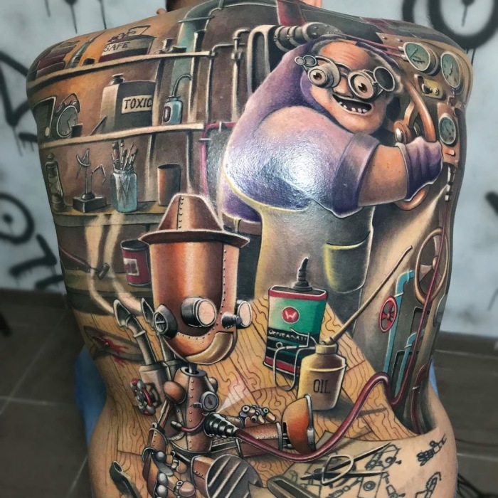 Artist Creates Stunning Realistic Colourful Tattoos