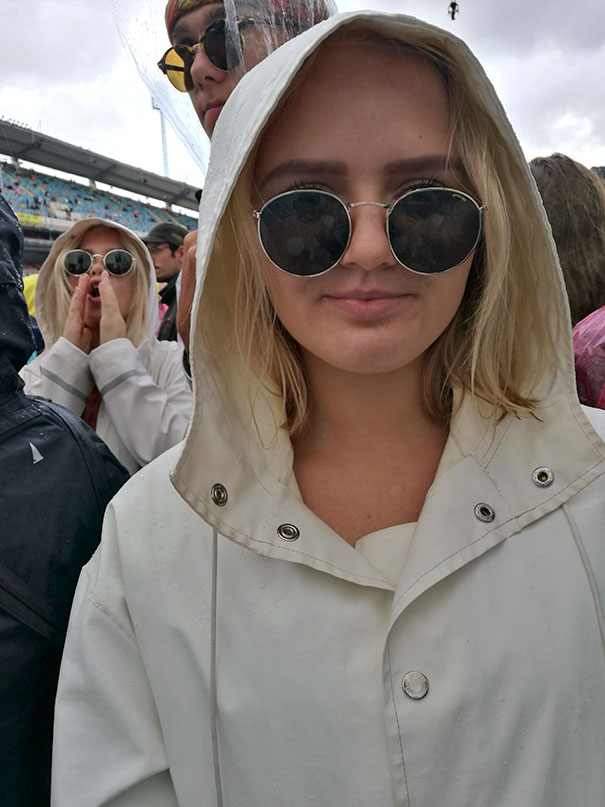 I Found My Sister's Doppelgänger At The Coldplay Concert In Gothenburg
