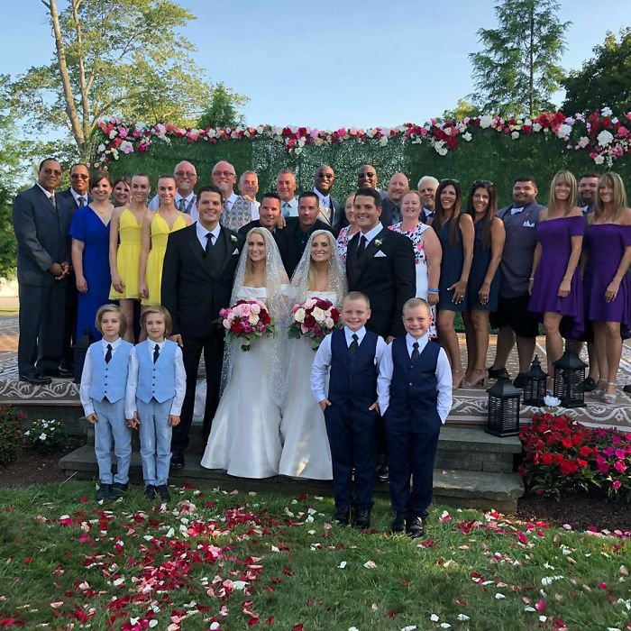 Identical Twin Sisters Marry Identical Twin Brothers, And Everyone Is Thinking The Same Thing Right Now