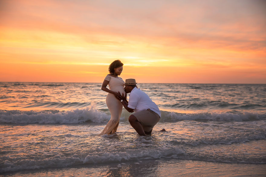 Artistic Maternity Photos