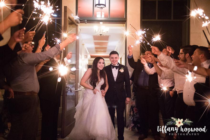 Ask This, Not That: Don't Hire A Wedding Photographer Without Asking This