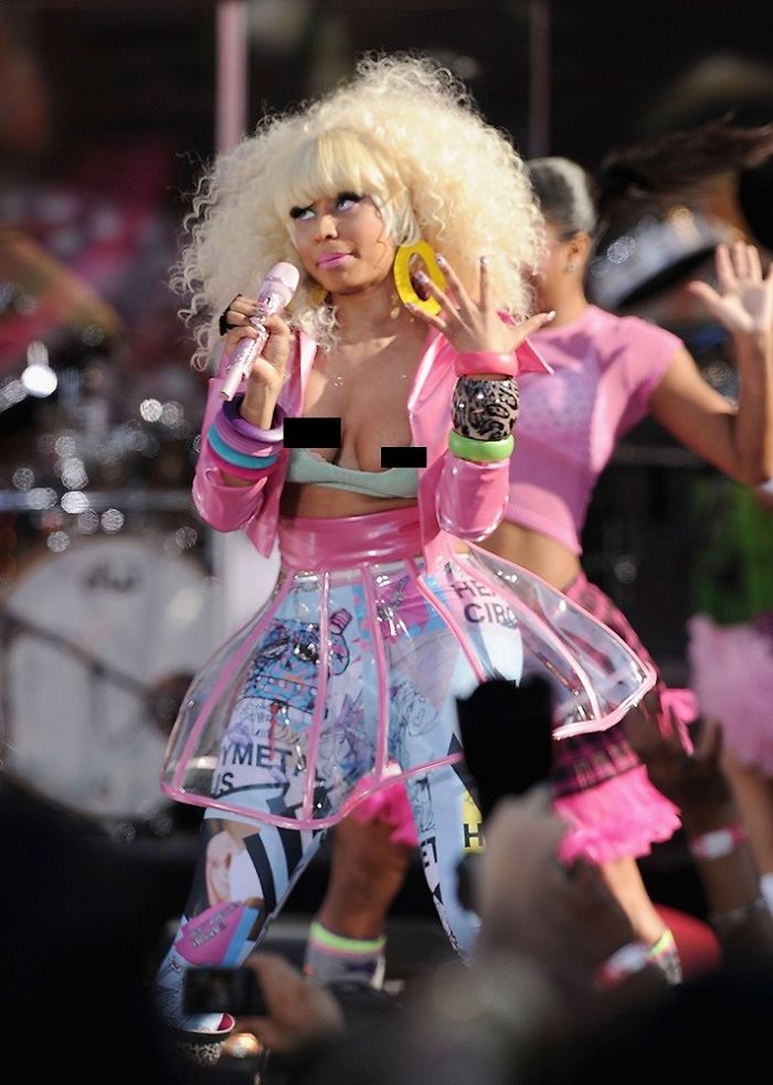 Celebrities Who Have Failed In Their Clothing Celebrities Who Have Failed In Their Clothing