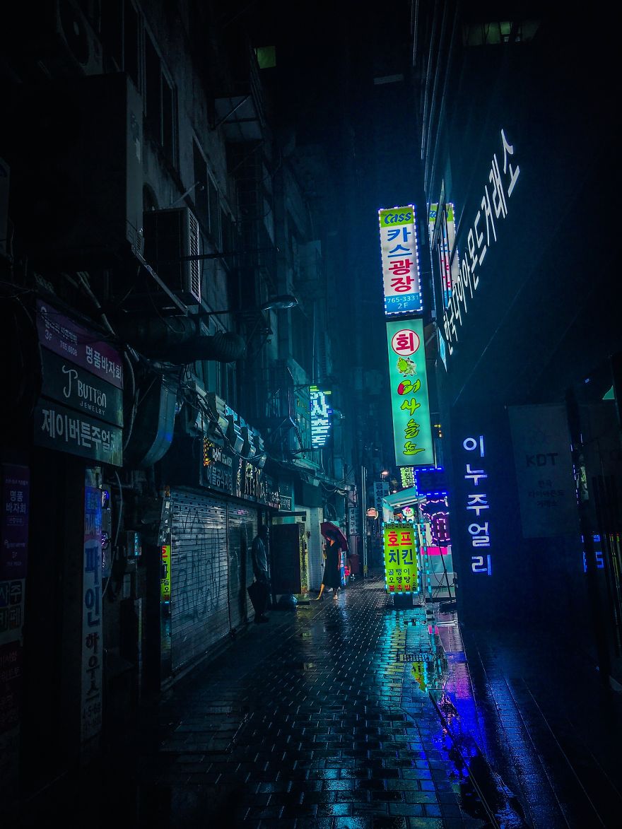 I Shoot Rainy Photos Of Seoul With My Phone