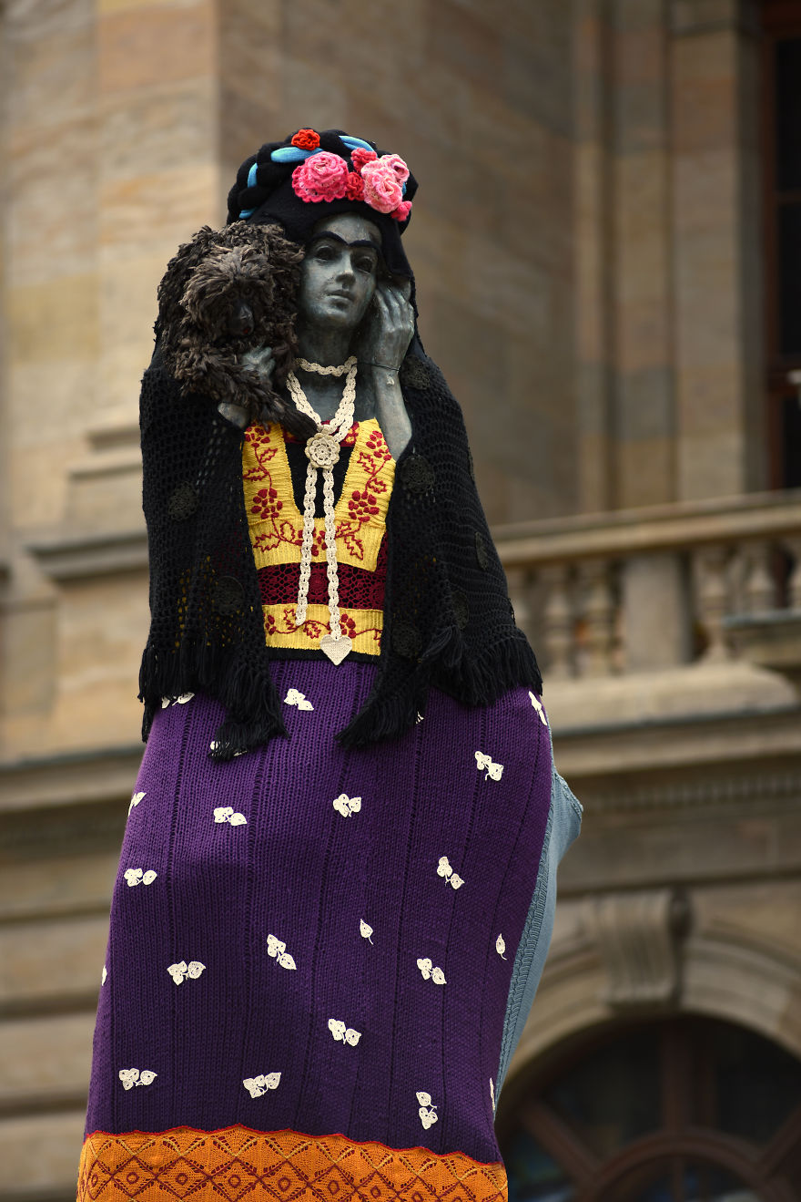 Knitted Frida Kahlo