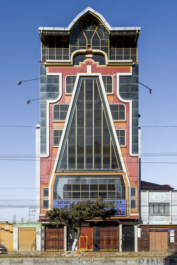 I Retraced The Streets Of El Alto, Bolivia, To Discover A Unique Style Of Architecture Called Cholet (22 Pics)