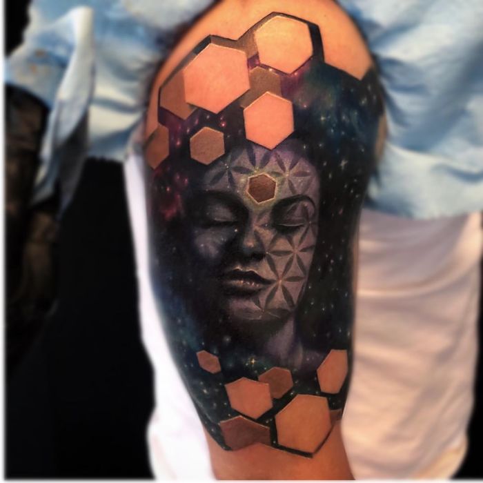This Tattoo Artist's 3d Tattoos Illustrate Incredible Worlds Underneath The Skin