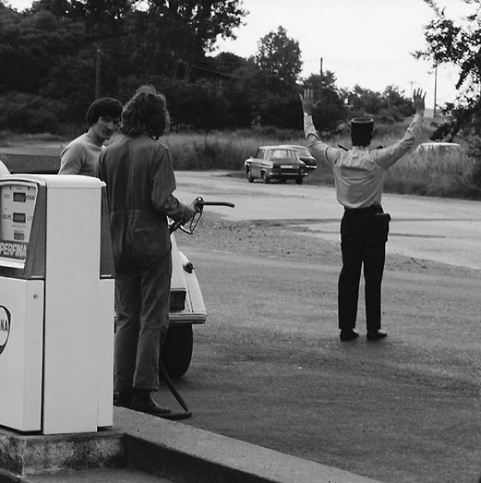 20 Nostalgic Photos Of France In The 1950s As You Have Never Seen It Before, Through The Funny And Touching Eye Of Photographer René Maltête 20 Nostalgic Photos Of France In The 1950s As You Have Never Seen It Before, Through The Funny And Touching Eye Of Photographer René Maltête