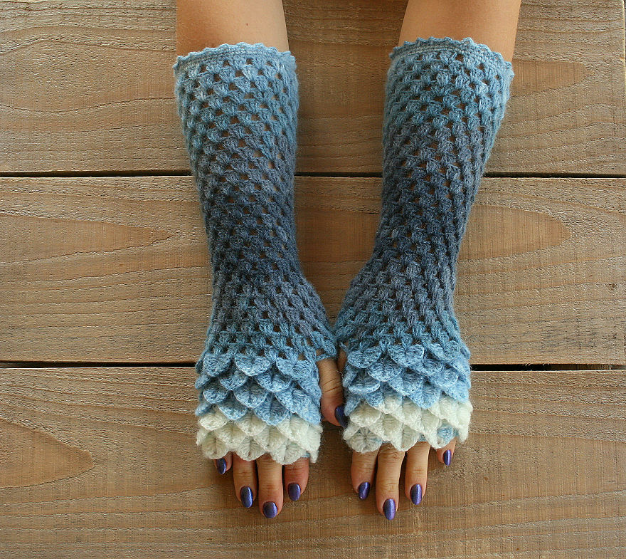 I Crocheted New Dragon Scale Gloves