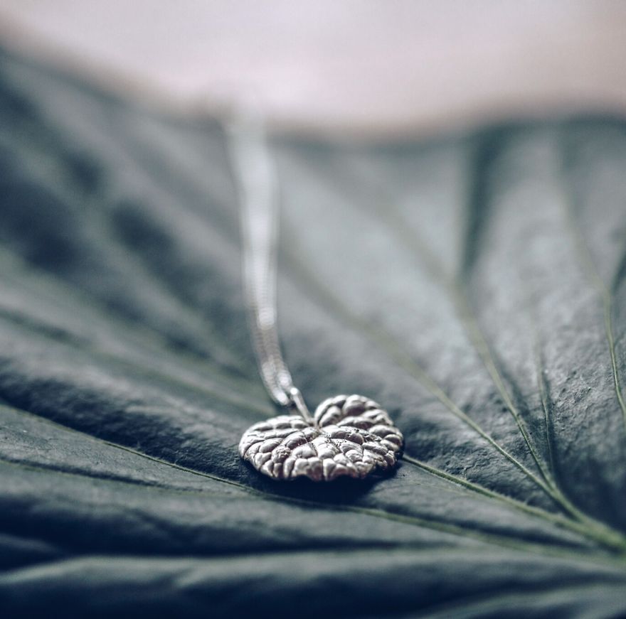 Floios Sustainable Botanical Jewelry Made From Recycled Silver Respecting The Natural Plant Form