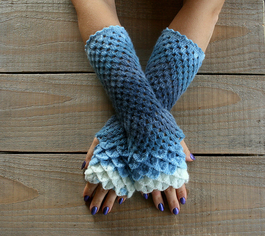 I Crocheted New Dragon Scale Gloves