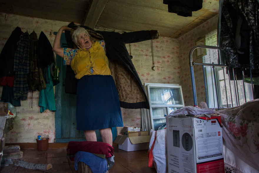 I Met A 73-Year-Old Woman Living Alone On The Edge Of Civilization And This Is Her Story