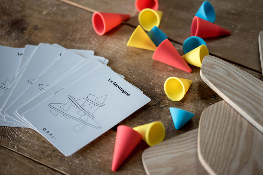 This New Toy Helps To Develop Kids' Concentration & Imagination