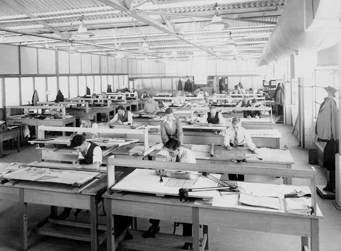 19 Amazing Vintage Photos That Show How People Worked Before AutoCAD