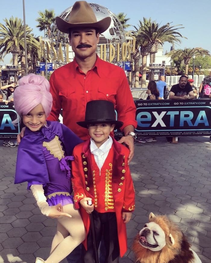 Mario Lopez As Bandit And The Greatest Showman
