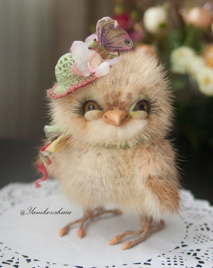 Artist Makes Incredibly Realistic Owl Toys