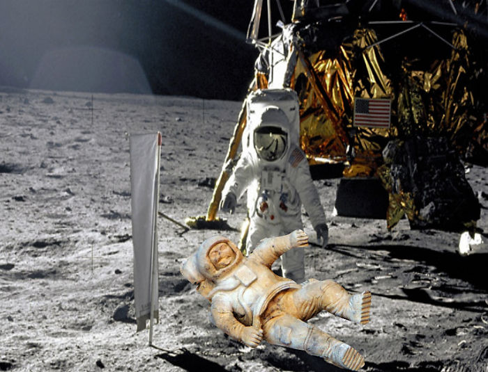Apollo 11 Meets Ancient Alien Astronaut Not?