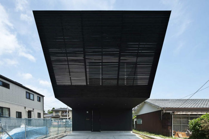 10 Amazing Cantilevered House Designs 10 Amazing Cantilevered House Designs