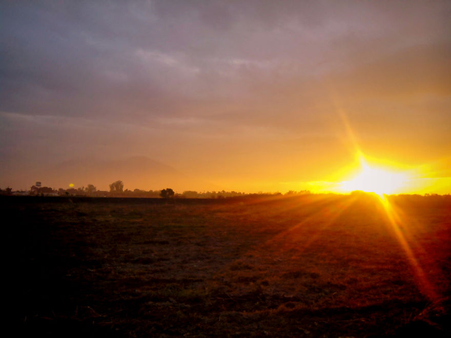 I Chased Sunrise Using My Smartphone. I Chased Sunrise Using My Smartphone.
