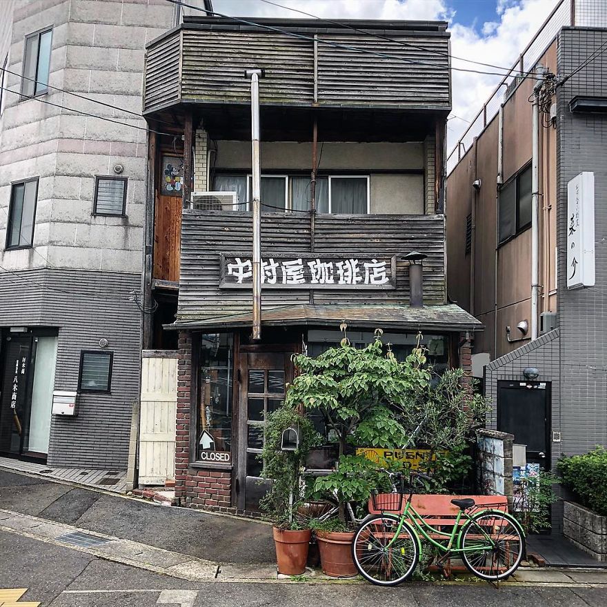 Nakamura’s Coffee House