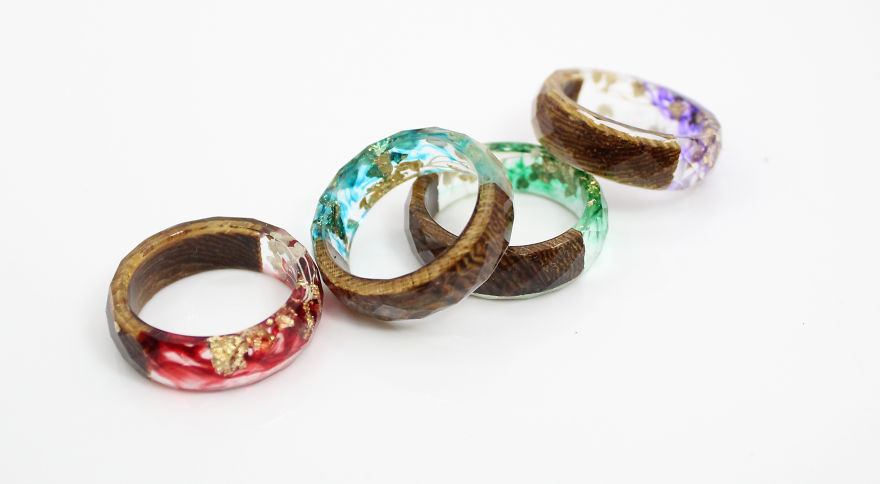 Resin Jewelry With Real Flowers To Decorate Your Life