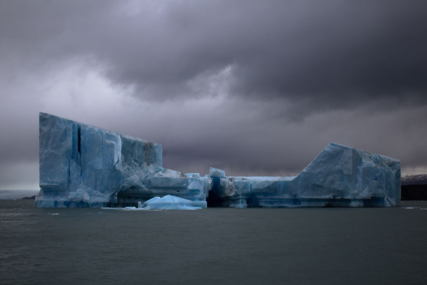 Geometric Icebergs