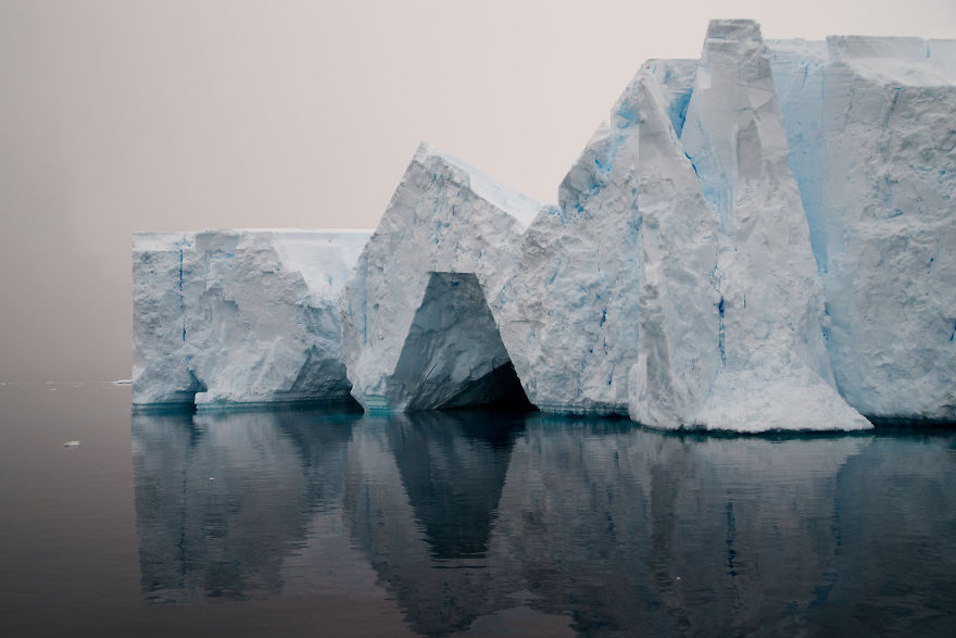Geometric Icebergs