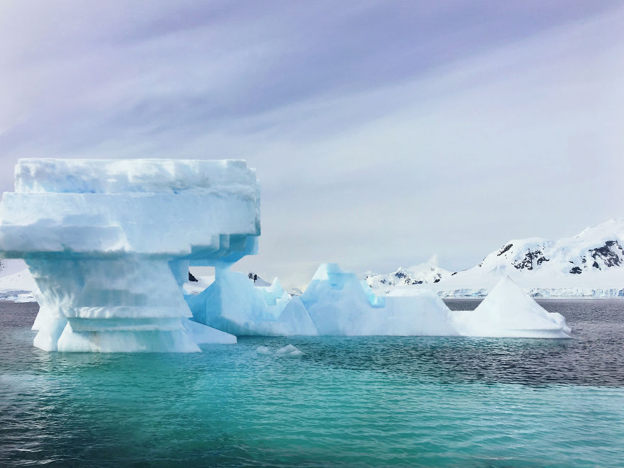 Geometric Icebergs