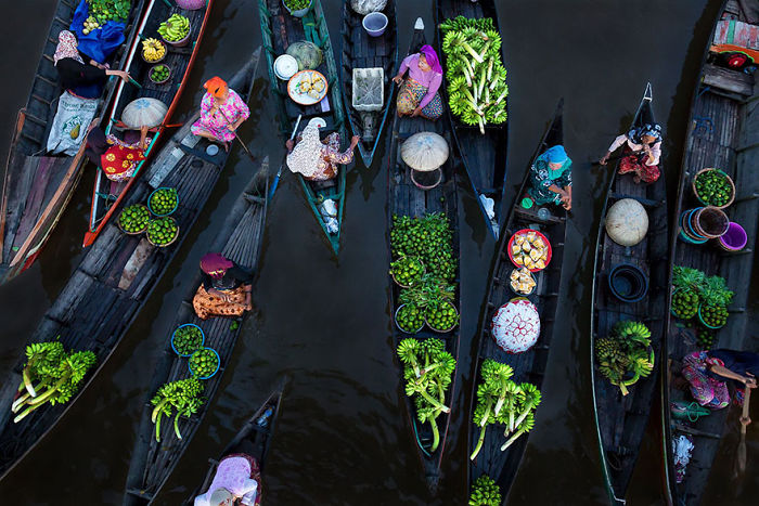 Mercado flotante, Indonesia (1º en Splash Of Colors)