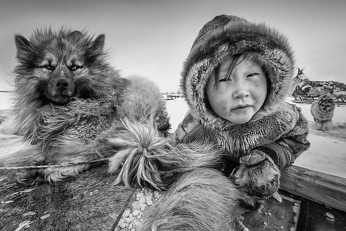El pequeño Nenets Nedko, Rusia (Journeys and Adventures)