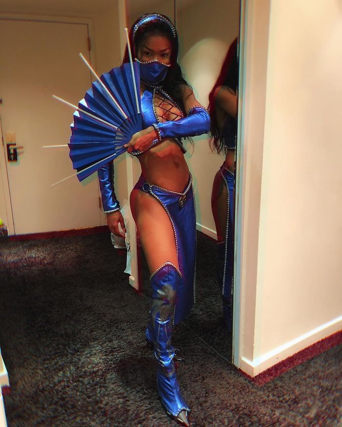 Teyana Taylor As A Kitana From Mortal Kombat