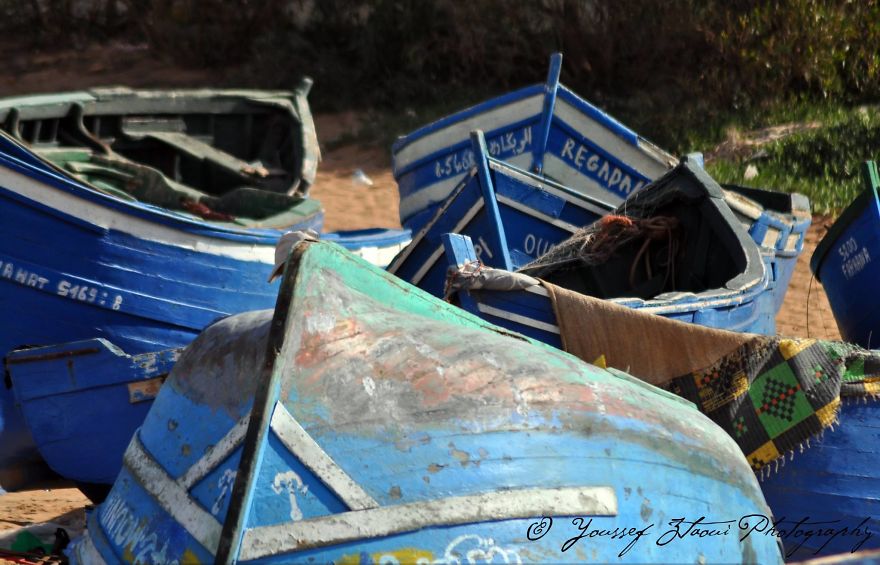 Man , Women And Boats