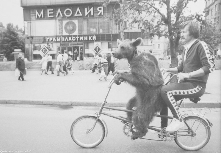 The Compilation Of Captivating And Amusing Photographs Which Highlight The Memorable Atmosphere Of The Past Of Ussr The Compilation Of Captivating And Amusing Photographs Which Highlight The Memorable Atmosphere Of The Past Of Ussr