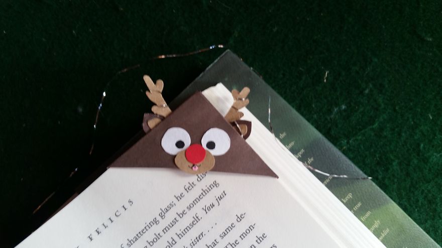 Adorable Christmas Corner Bookmarks And More