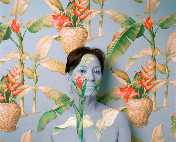 Meet Cecilia Paredes, The Artist Who As A Chameleon Mixes With Her Works