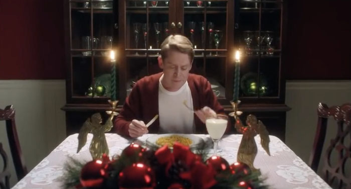 Comparan "Solo en casa" / "Mi pobre angelito" de 1990 con el anuncio de 2018, y se ve que Macaulay Culkin tiene buen aspecto