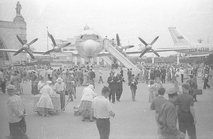 The Compilation Of Captivating And Amusing Photographs Which Highlight The Memorable Atmosphere Of The Past Of Ussr The Compilation Of Captivating And Amusing Photographs Which Highlight The Memorable Atmosphere Of The Past Of Ussr