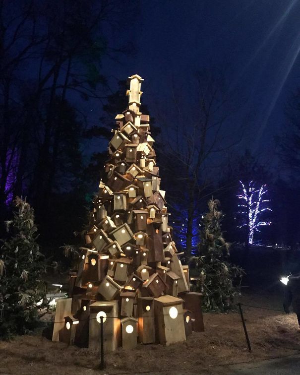 This Christmas Tree Is Made Out Of Old Woods And Logs And Guess What It Took Just 2 Days For The Person To Built It