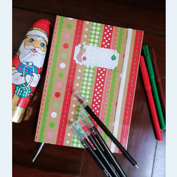 I Used Wrapping Paper, Recycled Notebook Paper, Textured Paper And Scrapbook Paper To Make 5 Bullet Journals And Sketchbooks For Loved Ones This Holiday Season