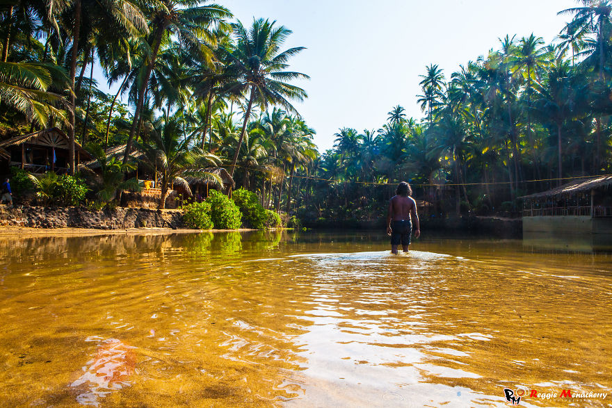 I Clicked Pictures While Solo Travelling With My Tripod And Camera, Just With A Different Perspective.