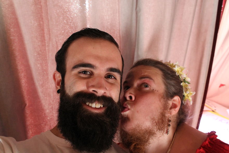 40 Photos Of Passionate New Artists