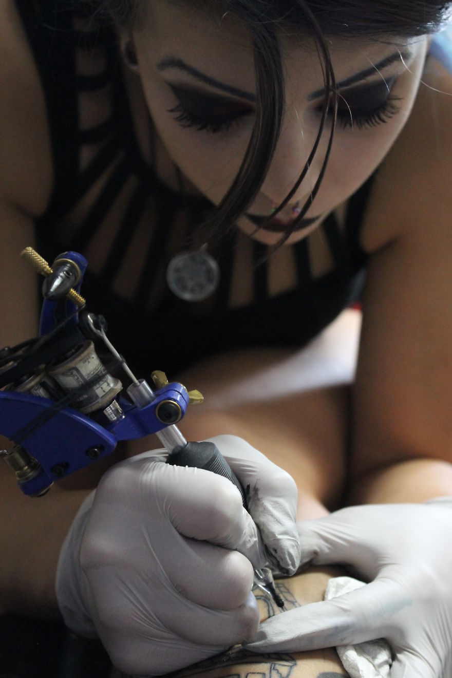 40 Photos Of Passionate New Artists