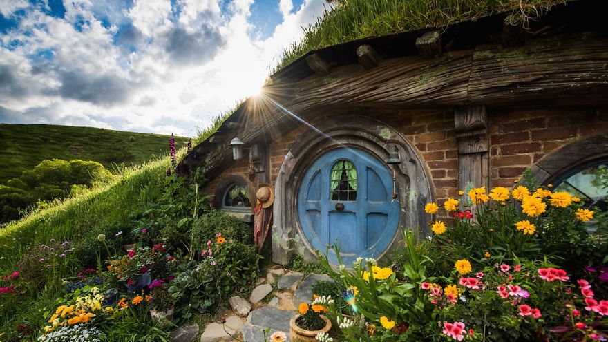 Village Of Hobbits Exists. Welcome To Hobbiton!