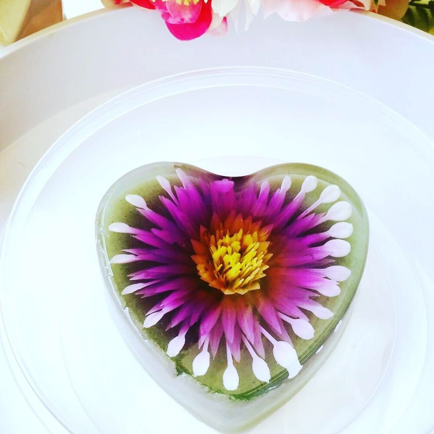 I Ventured Into 3 D Jelly Art After My Children Requested The Nicest Nut Free / Allergy Cake For Their Special Day.