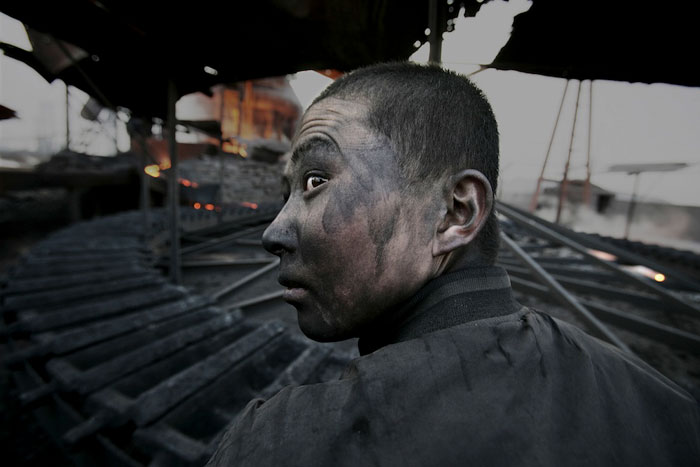 Award-Winning Photojournalist Disappears In China, And Here Are 21 Of His Pics China Don’t Want You To See