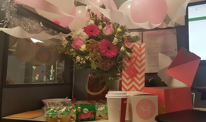 Co-Worker Tells Others To Ignore This Woman's Birthday, So She Gets Revenge By Buying Cupcakes