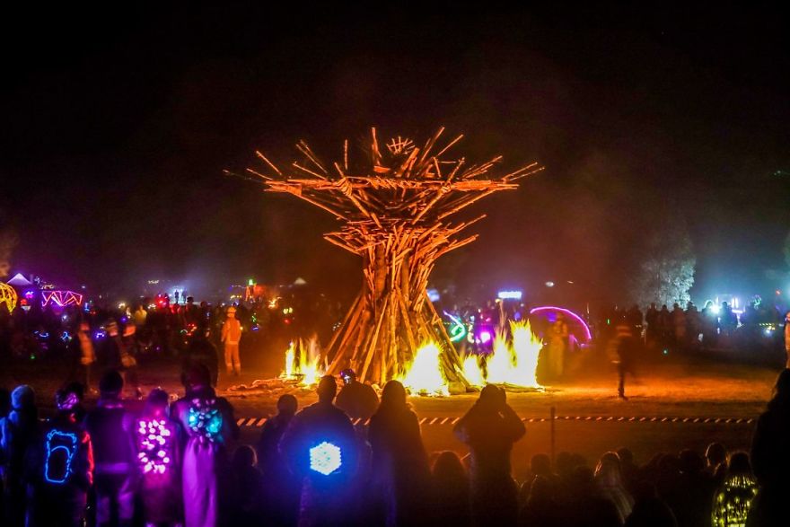 Artist Makes A Phoenix Fly Into The Sky While Burning On Fire