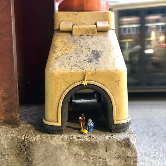 The Holy Family Has Been Spotted Looking For Shelter In Hong Kong...