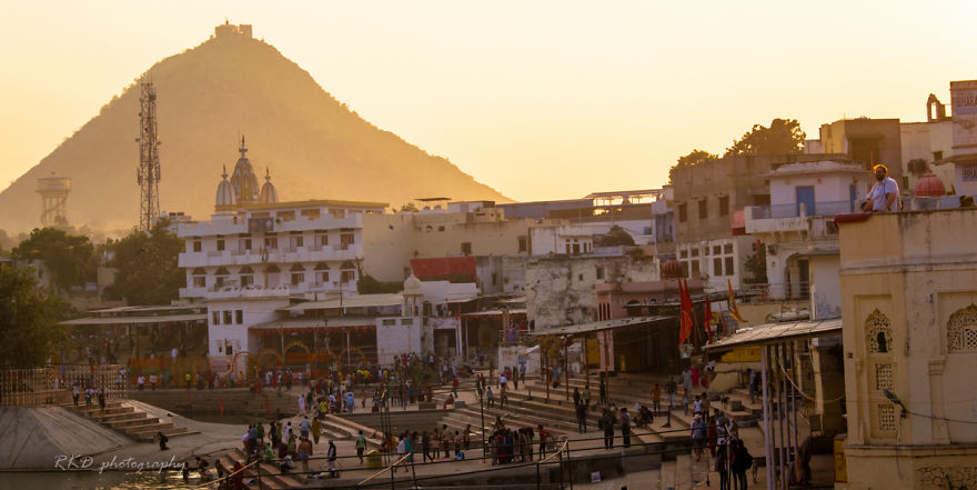 Strangers To Friends: Pushkar Mela Strangers To Friends: Pushkar Mela